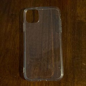 CLEAR IPHONE 11 CASE GENTLY USED